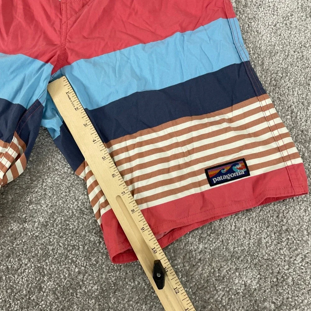 Patagonia Board Shorts Mens 32 Wavefarer Swim Trunks Striped Stretch 21